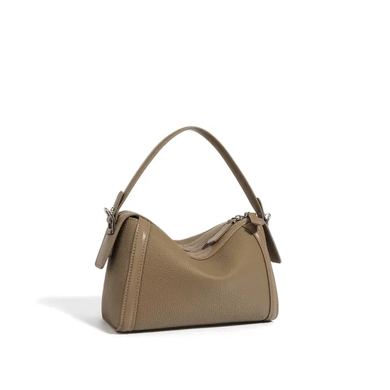 Classic Cowhide Leather Handbag For Women Zipper Closure Pillow Bag